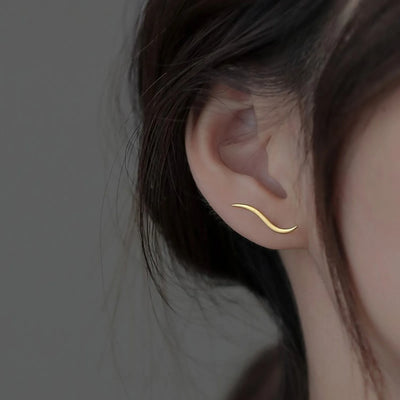 Wave Line Design Earrings - Piercing